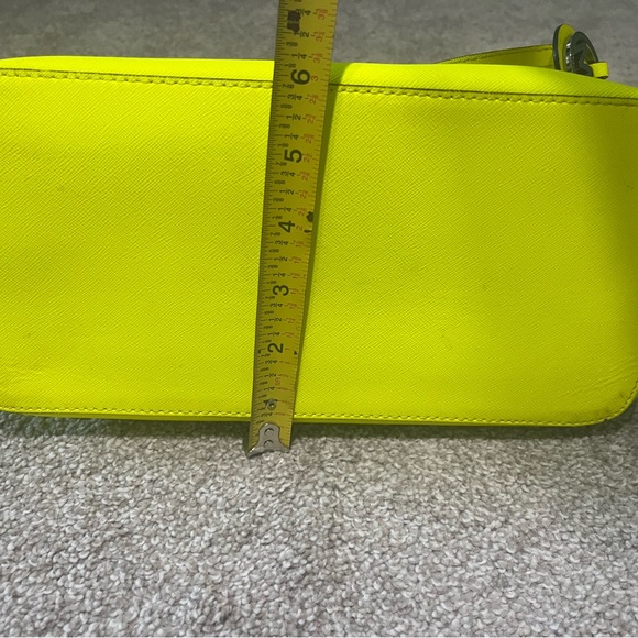 Neon green-yellow Michael Kors bag in outstanding used condition - Picture 6 of 9